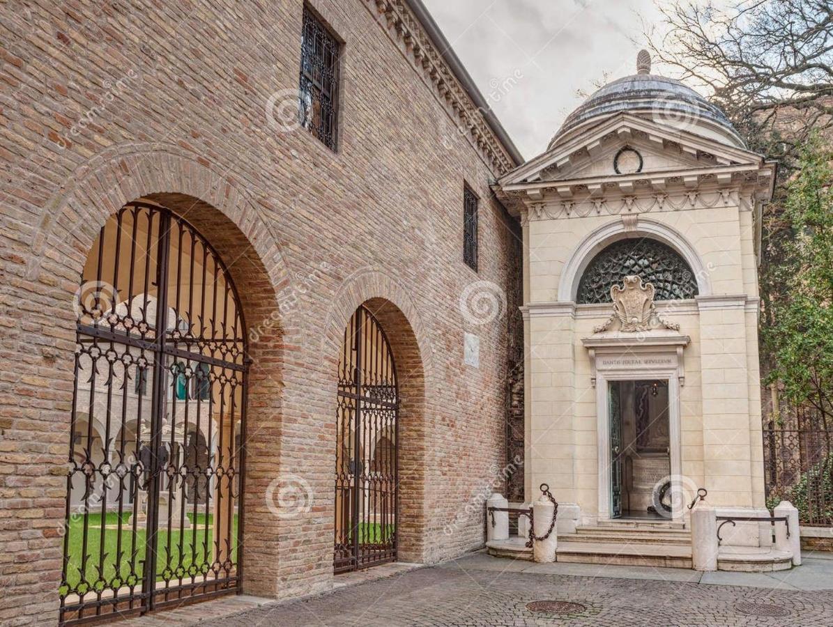 Апартаменты Al Borghetto Centro Storico Равенна Экстерьер фото